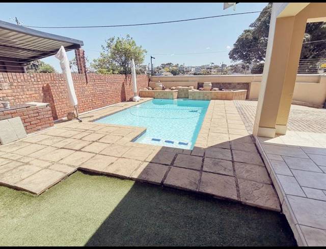 3 BEDROOM HOUSE FOR SALE IN OVERPORT
